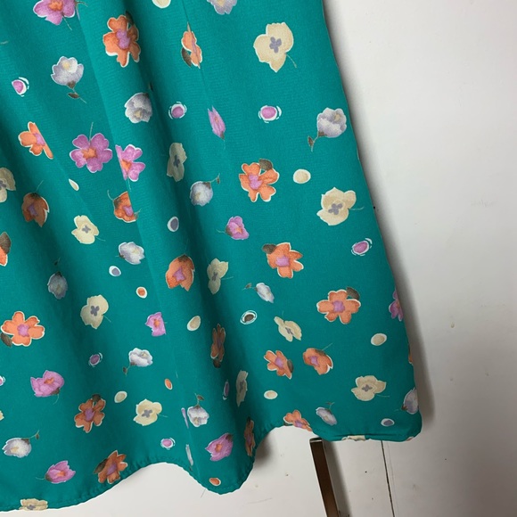 Green Floral Dress - Picture 4 of 14